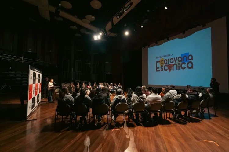 CARAVANA ESCÉNICA